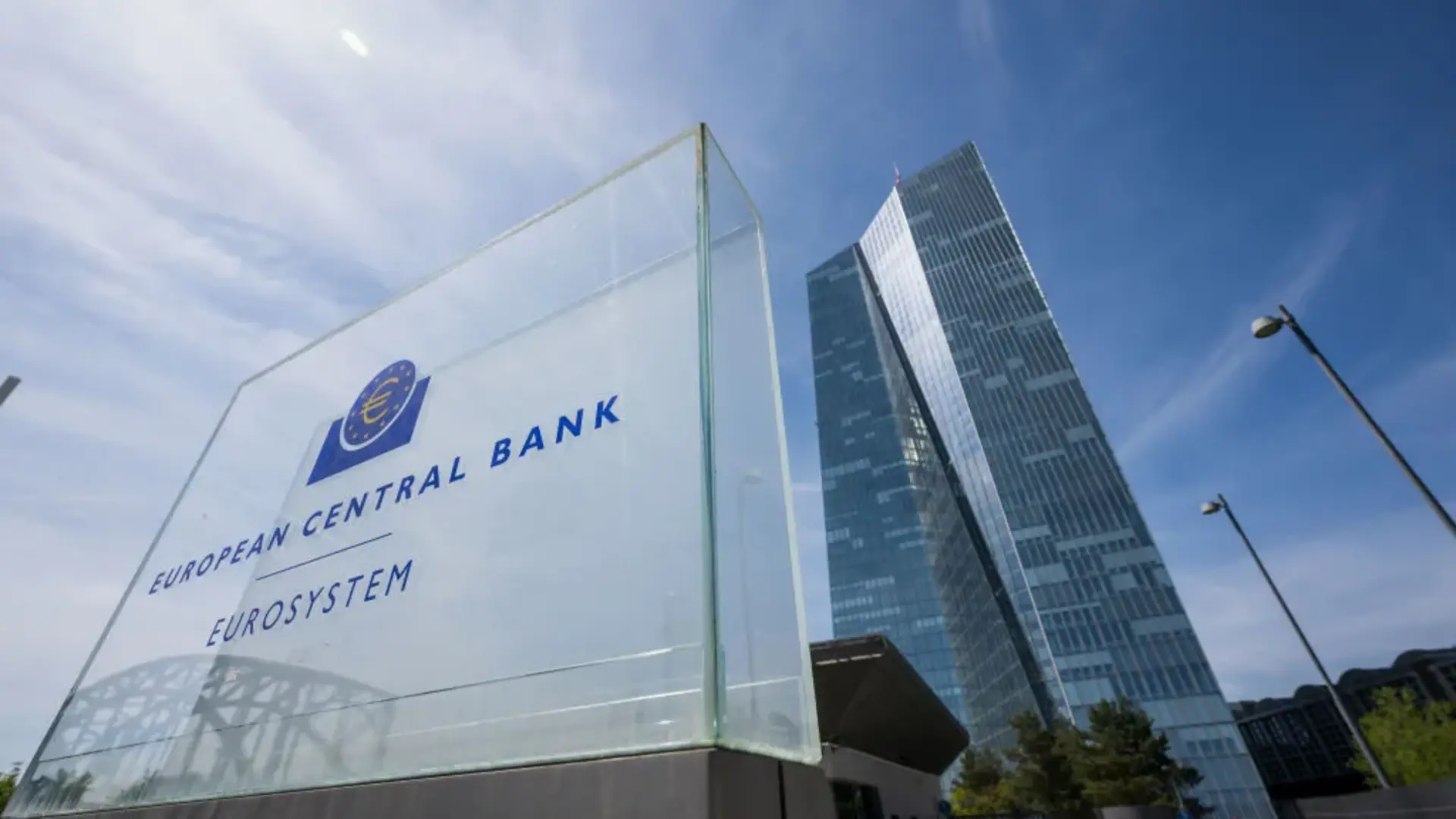 El BCE se prepara para subir tasas en diciembre tras pausa, reconfigurando los mercados europeos