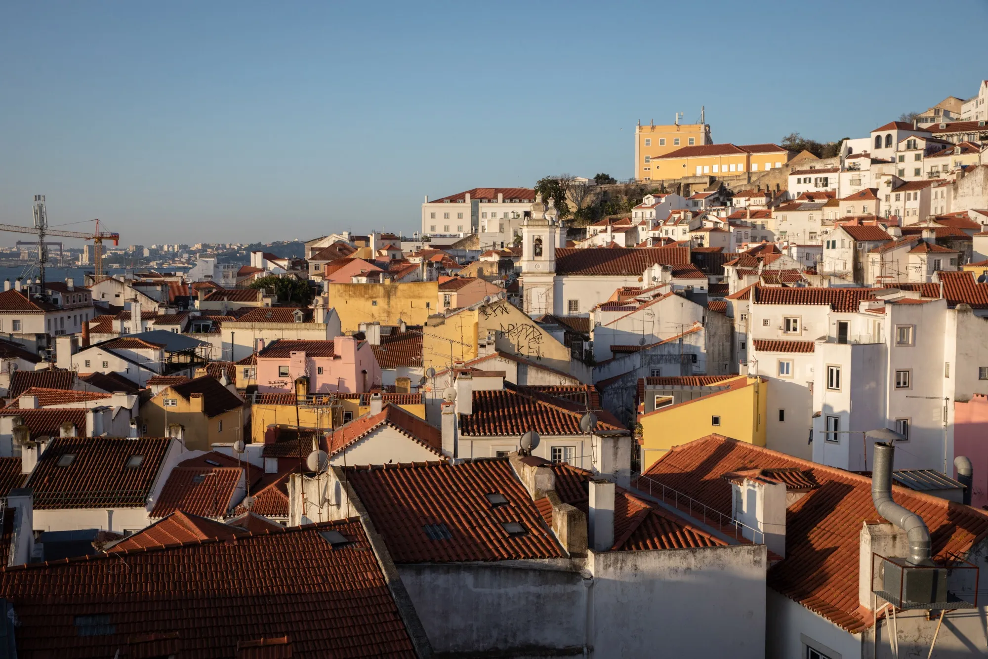 Portugal Leads EU in House Price Growth Amid Affordability Concerns