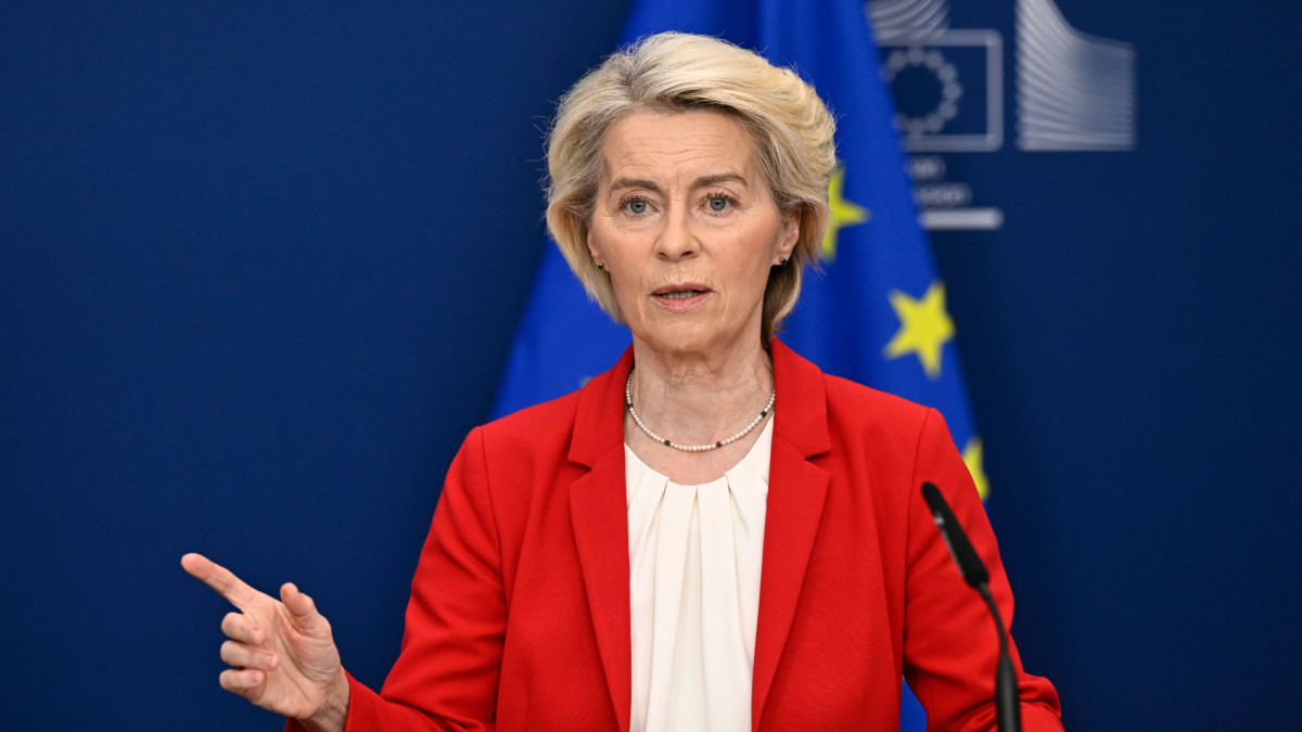 Von der Leyen advierte que los recortes presupuestarios de la UE ponen en riesgo la competitividad y la autonomía energética