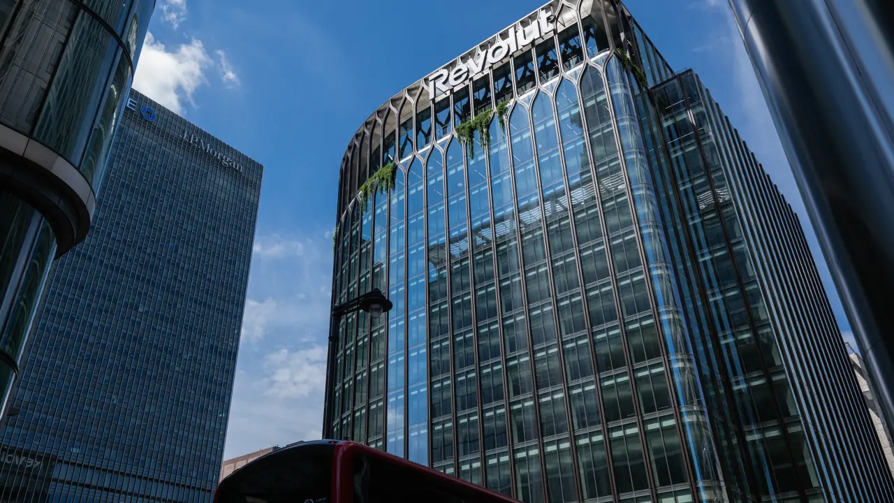 Deutsche Bank chooses Revolut’s Canary Wharf building for its new London technology hub